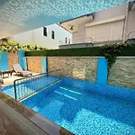 Apartment Sa Apartments! Sea View 2bd Flat *
