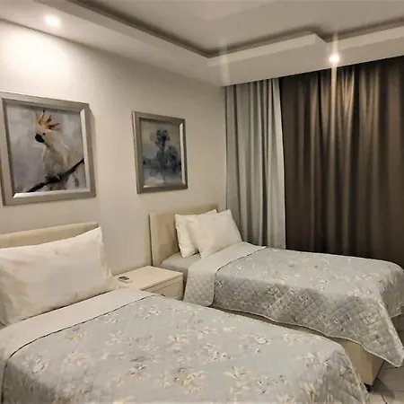 Sa Apartments! Sea View 2bd Flat Apartment *