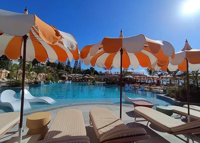 Sa Apartments! Sea View 2bd Flat *